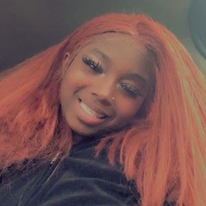 Meet your Posher, Janel